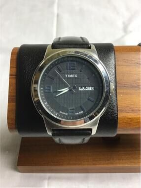 Timex Men's Black Leather Strap Wristwatch with Date Display